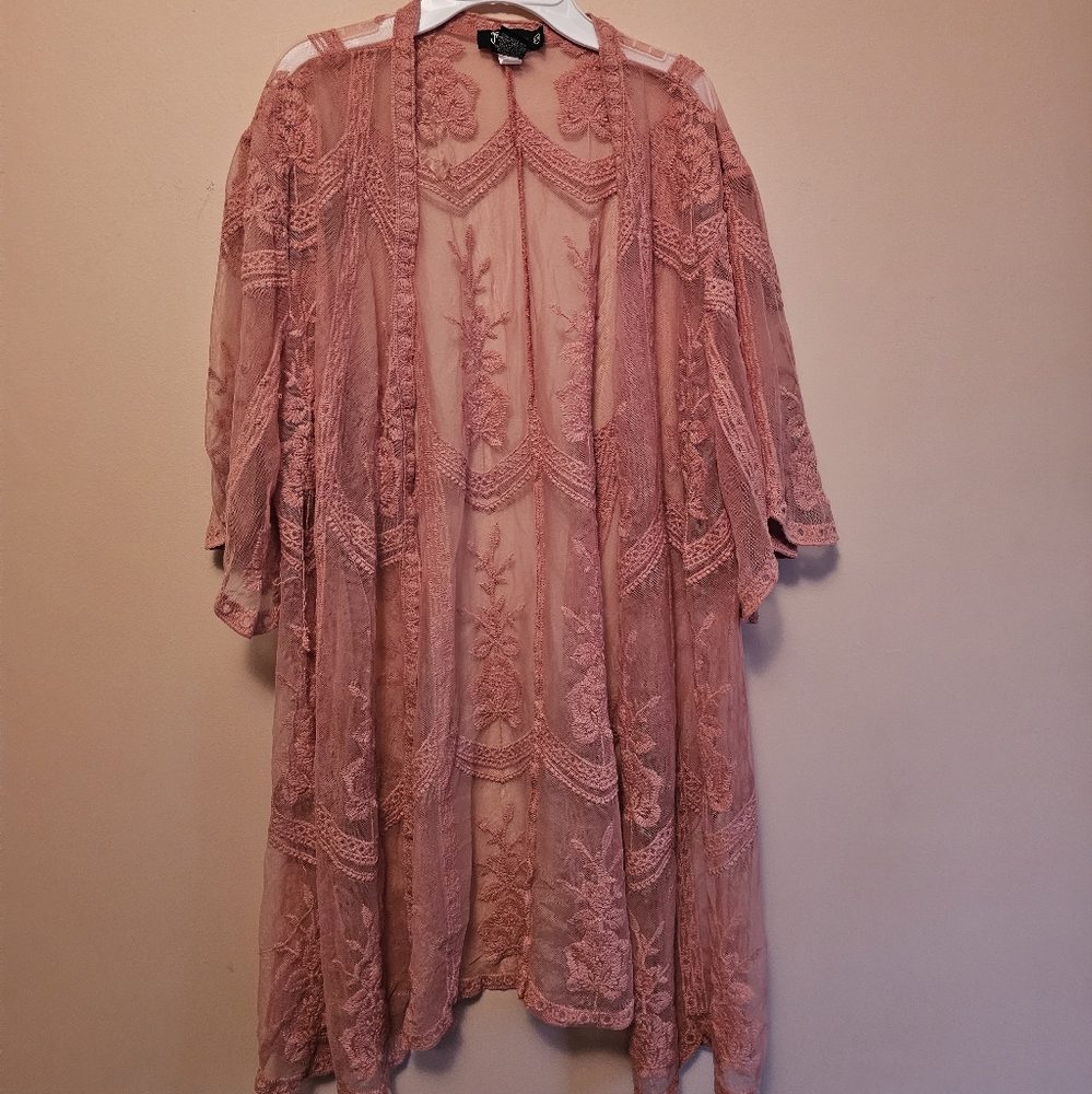 Miss Chievous Lace Kimono L/XL